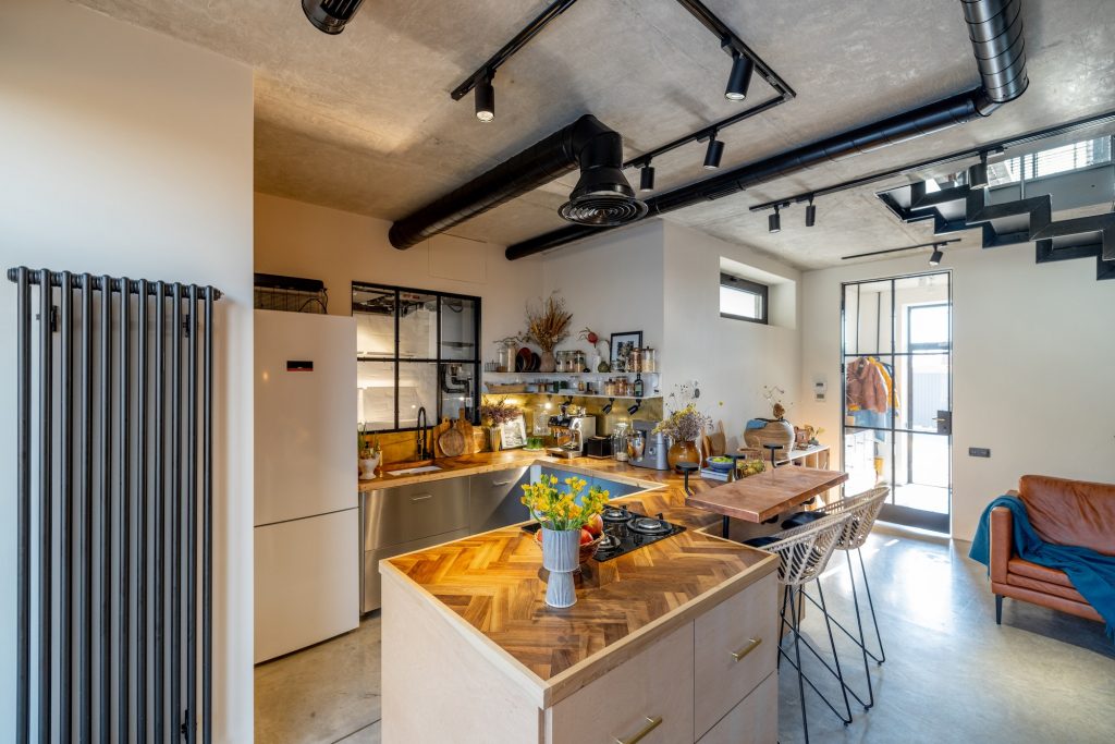 Creating an Eclectic Kitchen: Tips for a Bold and Eclectic Look Creating an Eclectic Kitchen: Tips for a Bold and Eclectic Look